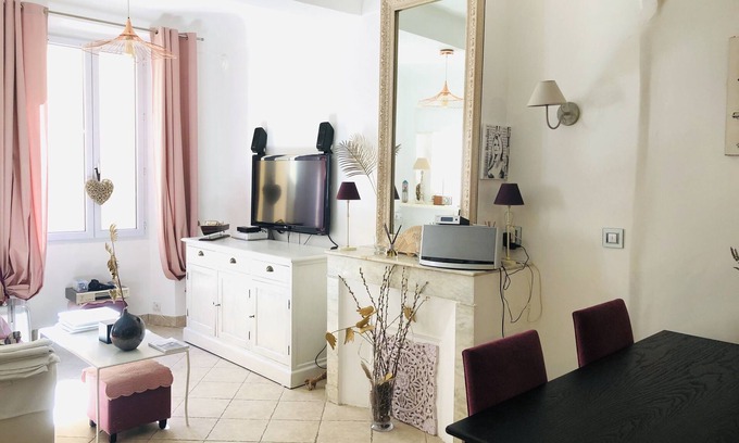 Old Town Apartment | Charming apartment, 36m2, want St-Tropez, near the church, the Ponche, 2 beds