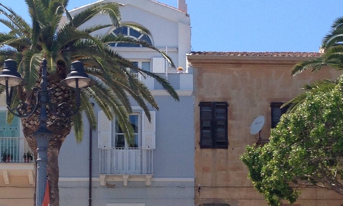 Carloforte Apartment | Charming apartment in a typical house on the harbor