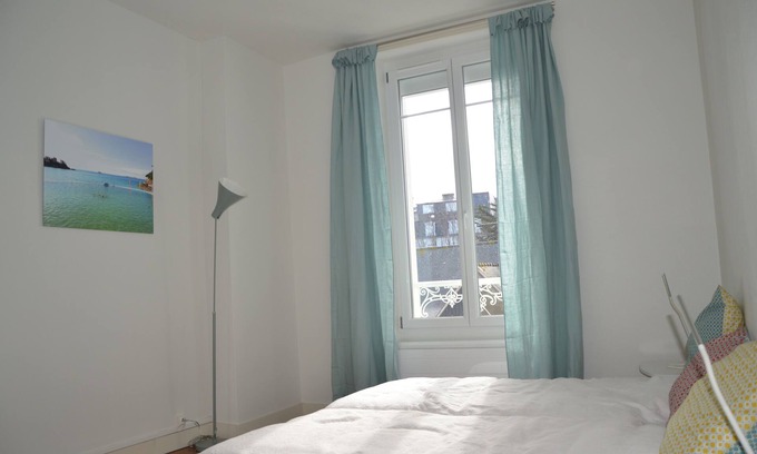 Dinard Apartment | Charming apartment in downtown Dinard close to the beach 4/6 people