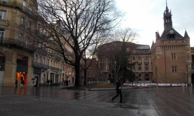 Capitole Apartment | Charming apartment, very quiet, a stone's throw from the Capitole