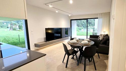 Sessa Apartment | Charming apartment with garden & parking
