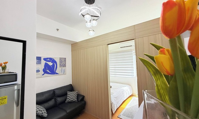 Ususan Apartment | Charming apartment with AC in vibrant Taguig