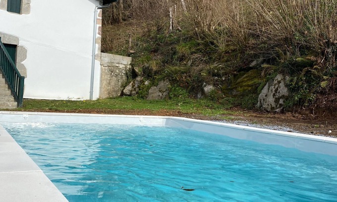 Ainhoa Apartment | Charming appartment in stone farmhouse in the French countryside.