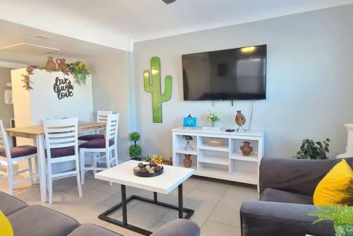 Garfield Apartment | Charming Apt Downtown Phoenix Historic Patio