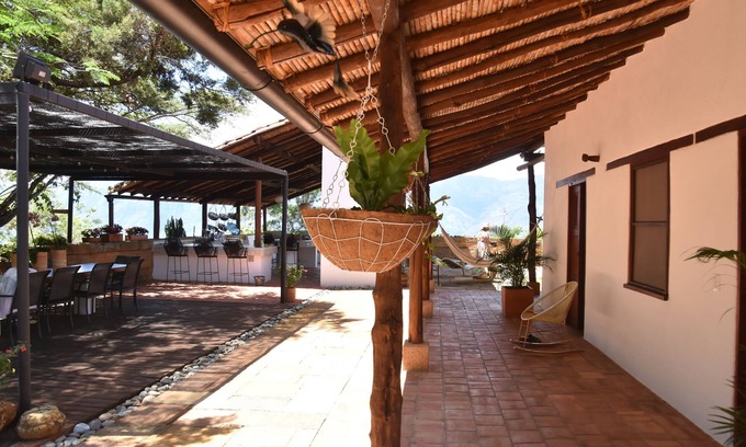 Barichara Bed & Breakfast | Charming bed & breakfast with personal touch and an amazing view.