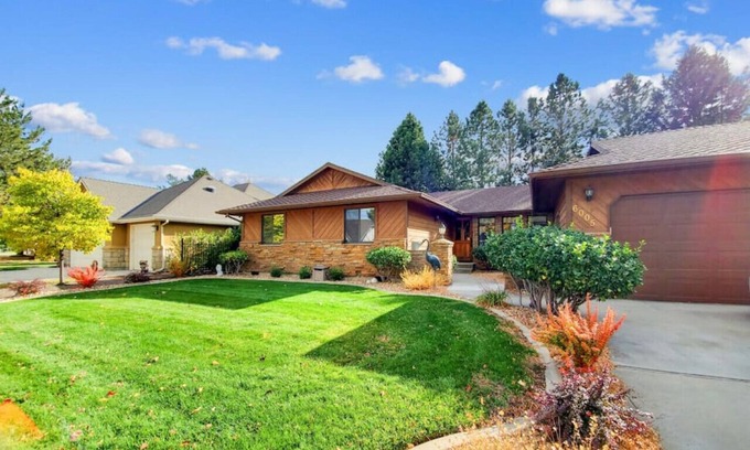 Boise House | Charming Boise Home with Hot Tub on Private Golf Course