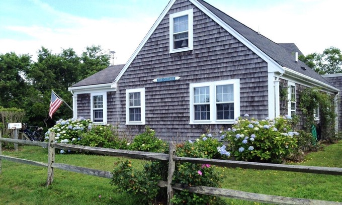 Brant Point Cottage | Charming Brant Point Cottage! Sleeps 6. No car needed, walk to beach and town!