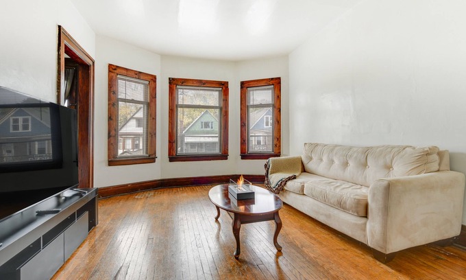 Front Park Apartment | Charming Buffalo Apartment: 2 Mi to Downtown