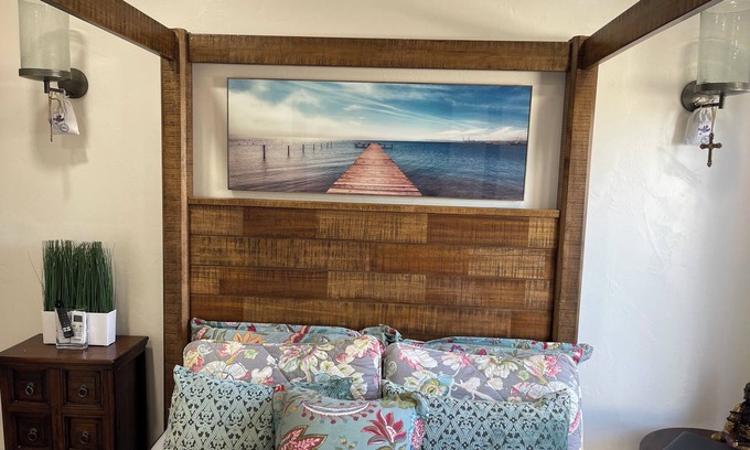 Drexel Heights House | Charming bungalow in beautiful Tucson with AC, WiFi