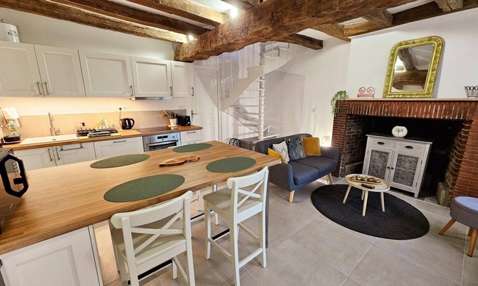 Saint-Martin-le-Beau Cottage | Charming cottage with garden and WIFI near Loire castles