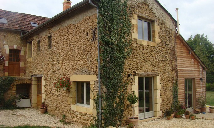Monplaisant House | Charming C17th Home, Nr Belves, Dordogne, Own Pool, 2024 rates now available!