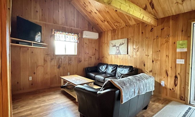 Fort Kent Cabin | Charming Cabin 4