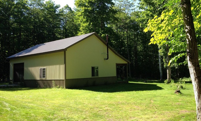 Cheboygan House | Charming Cabin, 6 miles from Mackinac Bridge, sleeps 6 on 10 secluded acres n