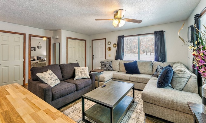 Cushing House | Charming Cabin in Cushing MN