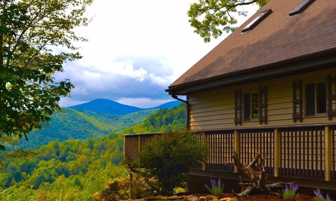 Ferguson Cabin | Charming Cabin Near Boone - Picturesque Views - NEW Hot Tub & Hiking Trails
