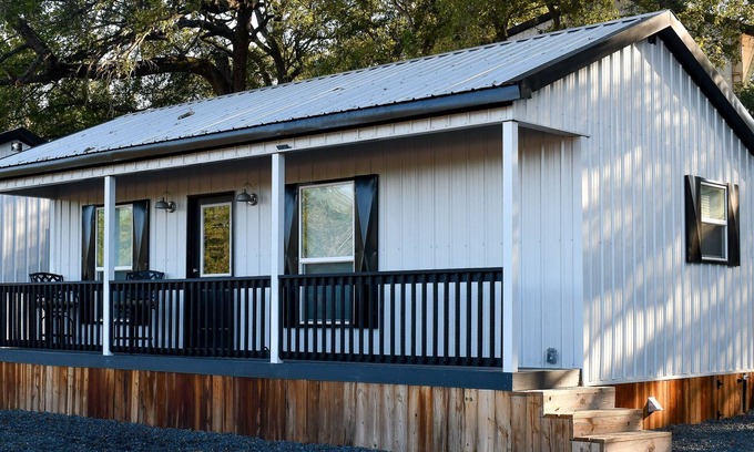 Boerne Cabin | Charming Cabin Retreat in Texas Hill Country