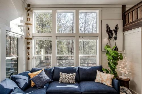 Monteagle House | Charming Cabin with Stunning Sights in Monteagle, Tennessee
