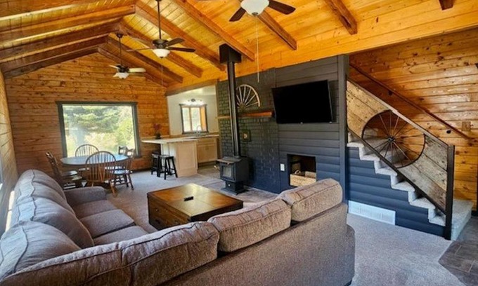 Cedar City House | Charming Canyon Cabin