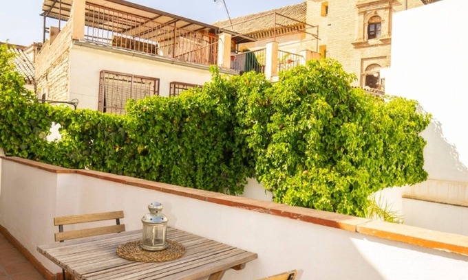 Albaicin Apartment | Charming Carmen in Albaicín with parking and air conditioning