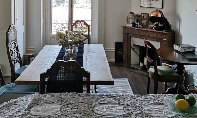 Les Bastions Apartment | Charming, central 1 BR vegetarian apartment in Geneva