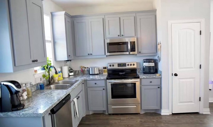 Denison House | Charming, Chic & Elegant! Denison