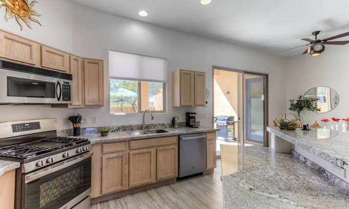 Civano House | Charming Civano Retreat Near Saguaro National Park