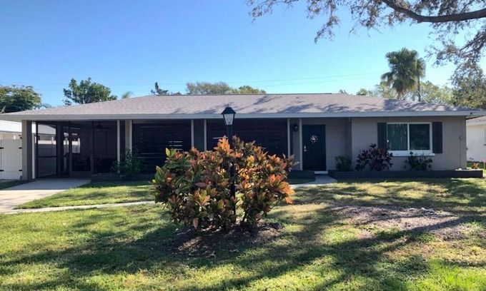 Southgate Cottage | Charming Coastal Oasis 2Bed/2 Bath Cottage Close to Beach and Downtown-Southgate