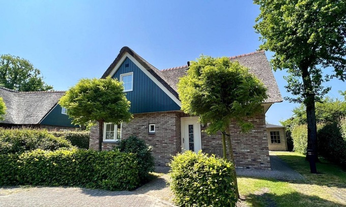 Sint Maartensvlotbrug House | Charming, completely renovated, 5-person holiday villa with 2 bathrooms and free WiFi