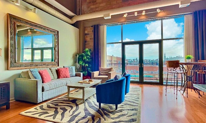 Sandusky Condo | Charming Condo Downtown By Cedar Point Sport Force