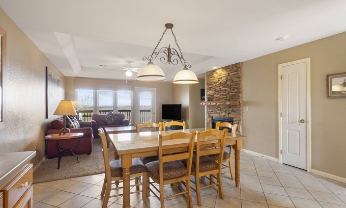 Branson West Condo | Charming Connecting Condo and Suite at StoneBridge Village Resort