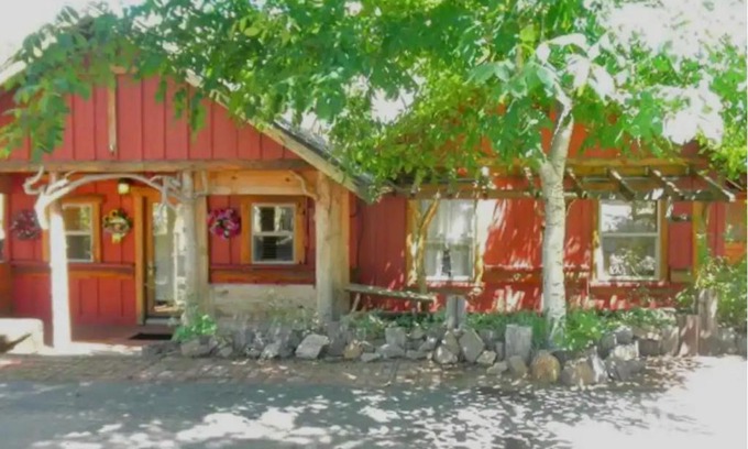 Boulder Bay Cabin | Charming Cottage #10 Boulder Bay