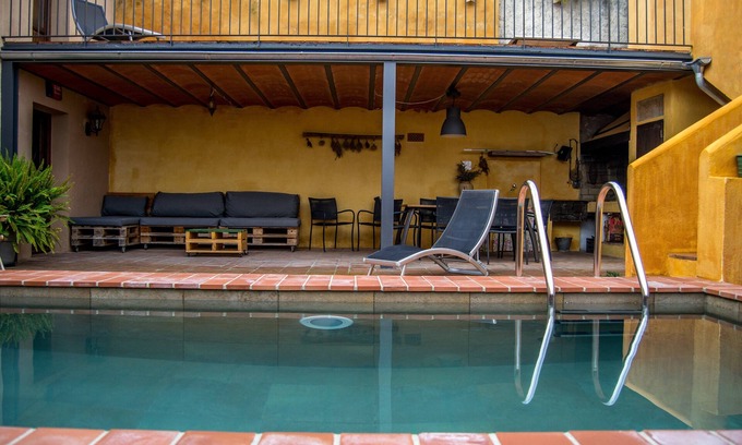 El Vendrell Cottage | Charming cottage for couple 8/11 people very close to the beach