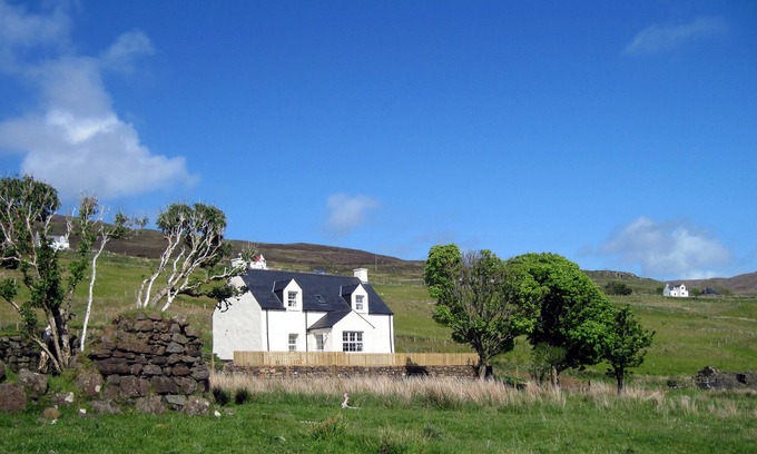 Glendale Cottage | Charming cottage in lovely Glendale, Isle of Skye. 2 bed, 2 ensuite