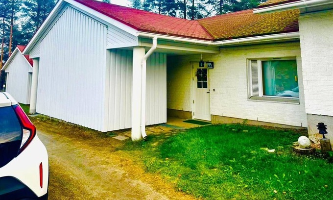 Rovaniemi Cottage | Charming cottage with WiFi and AC in welcoming Rovaniemi