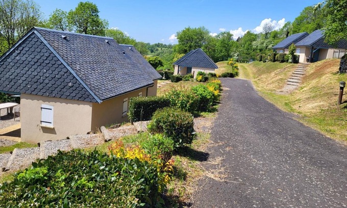 Paulhenc Cottage | Charming Cottage with Pool Near Cantal Mountains & Truyère Gorges