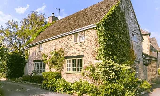 Yarnton House | Charming Country House Close to Woodstock