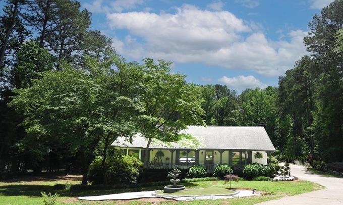 Lawrenceville House | Charming country style 3-bedroom house in fabulous Suwanee with AC, WiFi