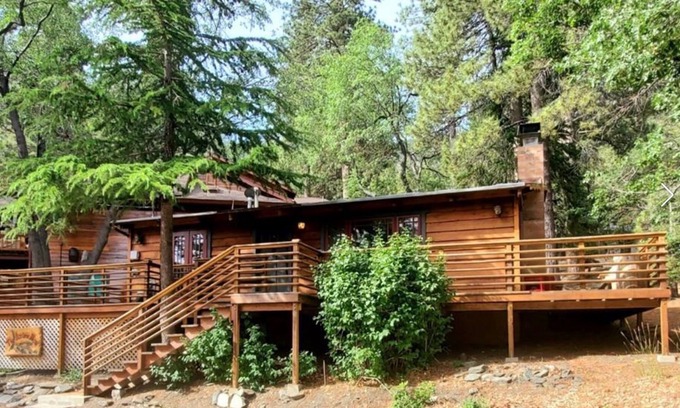 Wrightwood House | Charming&Cozy Cabin w/WiFi, Disney+nearHikingTrail
