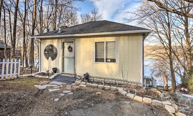 Danbury House | Charming Danbury Cottage with Lake Kenosia Access!