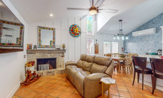 Tempe House | Charming dog-friendly townhome with 3 pools, gas grill, AC, & washer/dryer