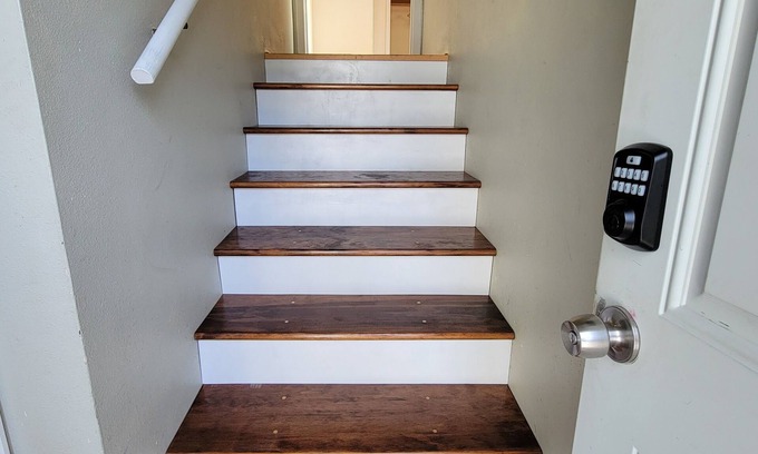 St. Johns Apartment | Charming dog friendly studio in marvelous Saint Johns with WiFi