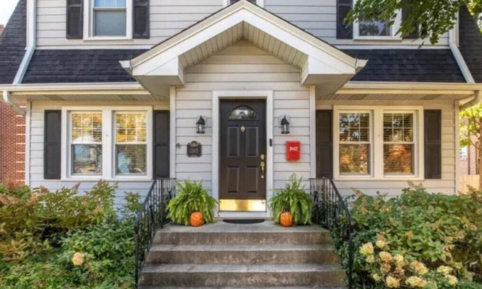 Chicago House | Charming Dutch Home