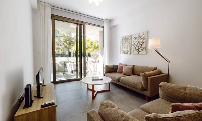 Universal Apartment | Charming Elysia Park 2 bedroom luxury apartment with pool in centre of Paphos