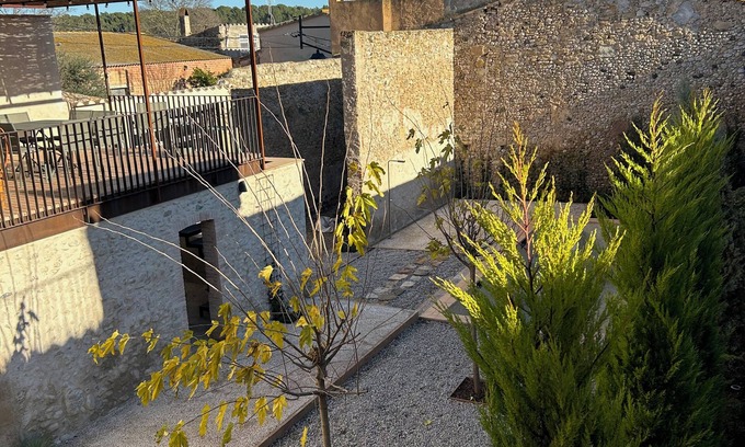 Sant Miquel de Fluvia House | Charming Costa Brava house with pool, 10km from l'Escala, sleeps 9