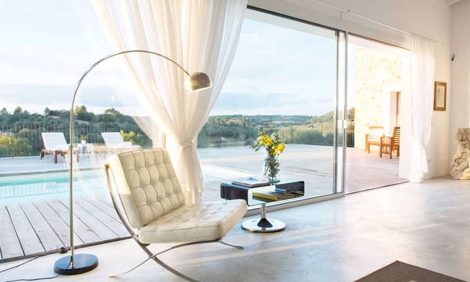 Sant Joan House | Charming finca for 6 people with a fantastic view and infinity pool