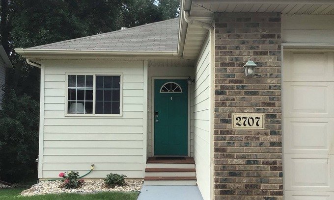Sioux Falls House | Charming family friendly home in quiet convient neighborhood.