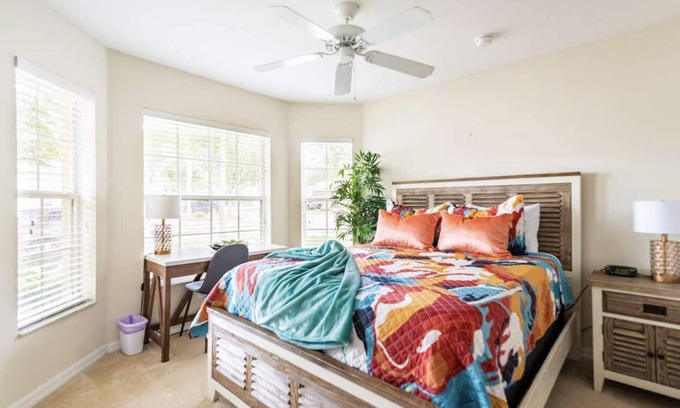 West Haven Villa | Charming Family Villa 15 Minutes from Disney World with Heated Pool!