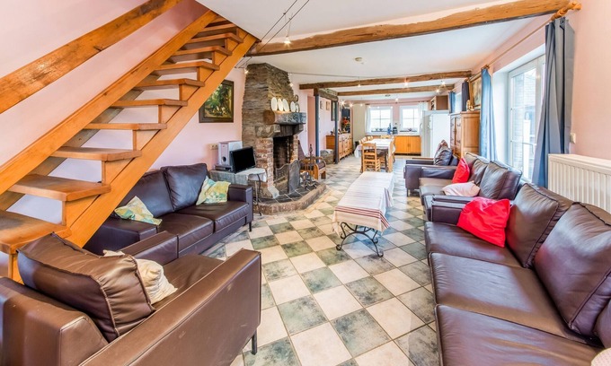 Brisy Other | Charming Farmhouse in Brisy