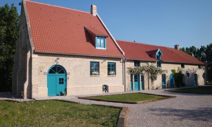 Quaedypre Cottage | Charming Farmhouse with Garden, Near Beaches and Belgian Border - Sleeps 7