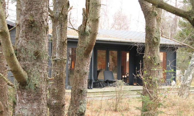 Gedesby Cottage | Charming forest cabin near Gedser